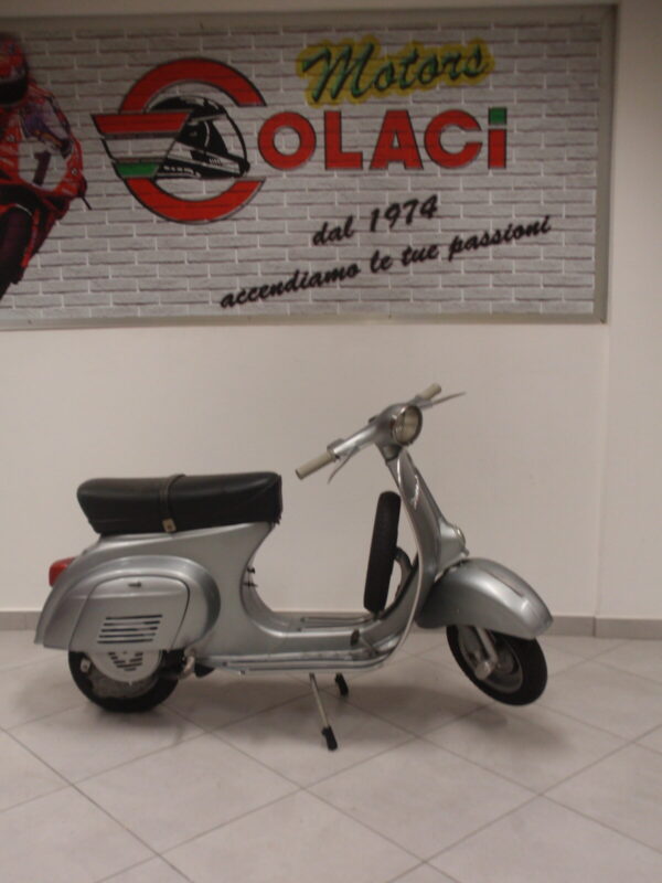 Scooter Piaggio Vespa 50 R