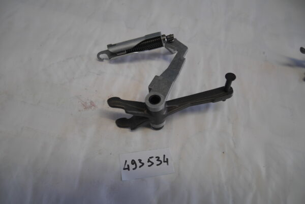 Gruppo leve comando pompe iniezione Piaggio 493534